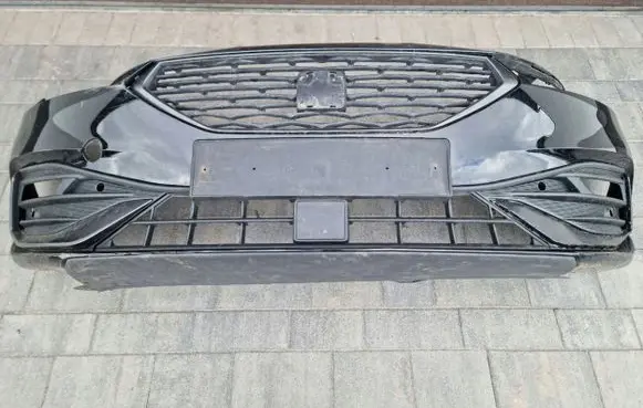 Seat Leon (1P) Front bumper