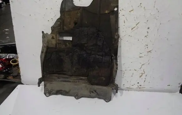 Renault Laguna III Engine splash shield/under tray STREFAOSONA