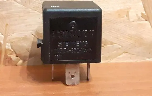 Mercedes-Benz S W220 Other relay V23134B52X336