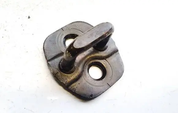 Nissan Note (E11) Front door lock loop/hook striker 6801