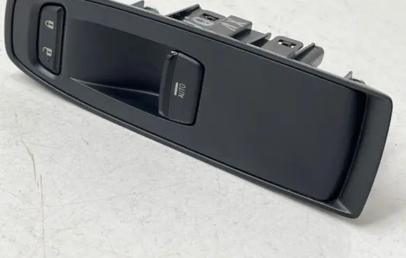 Subaru XV II Electric window control switch 83071FL260