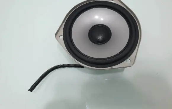 Honda FR-V Rear door speaker EAS16P663A