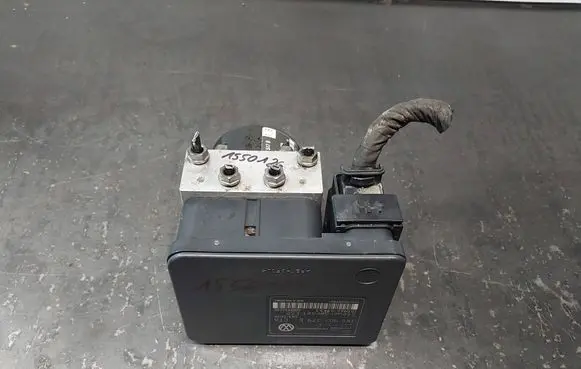 Audi A3 S3 8P ABS Pump 1K0907379D 1K0614517B