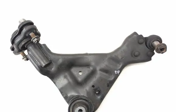 Mercedes-Benz Vito Viano W447 Front control arm 20260310HCR1138 4473301407 A4473301407