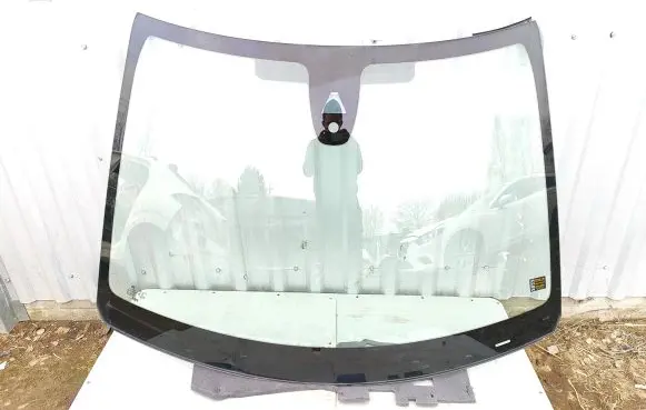 Citroen C3 Front windscreen/windshield window 43R001586 E000231 SM1244