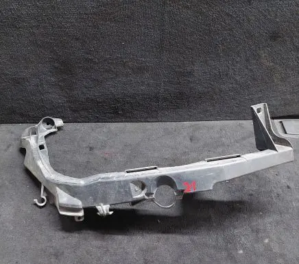 BMW 3 E90 E91 Headlight/headlamp mounting bracket 7116708 22944911