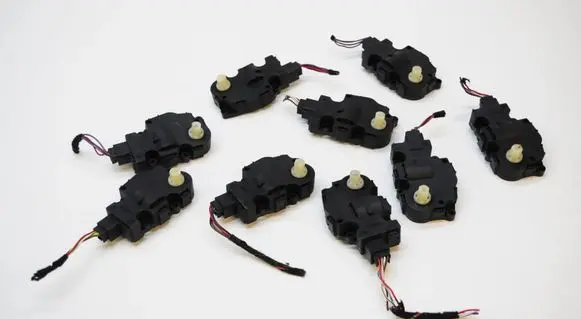 Audi A4 S4 B9 8W Air flap motor/actuator 9749005