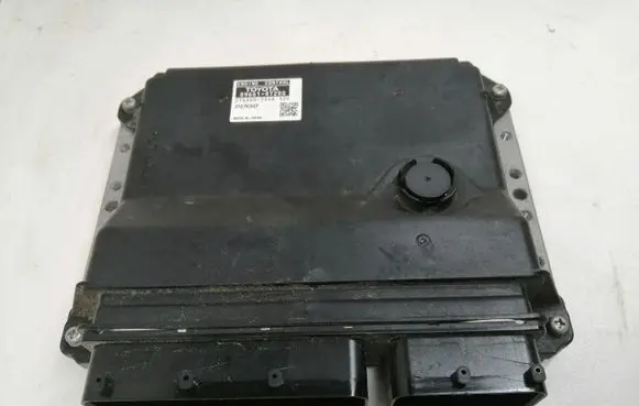 Toyota Prius (XW30) Engine control unit/module 8966147280 2753007394