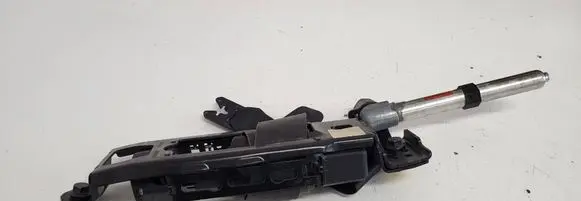Volvo V50 Front seatbelt 6008892