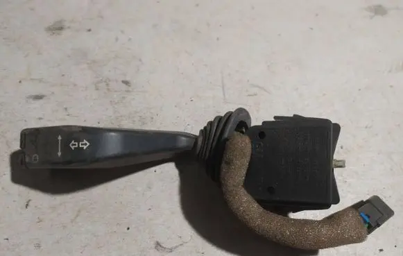 Opel Zafira A Indicator stalk 90560990 90560991 13142073