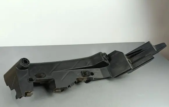 Jeep Grand Cherokee Headlight/headlamp mounting bracket