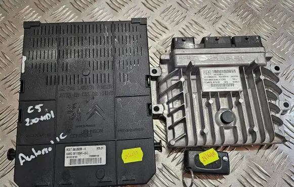Engine ECU kit and lock set