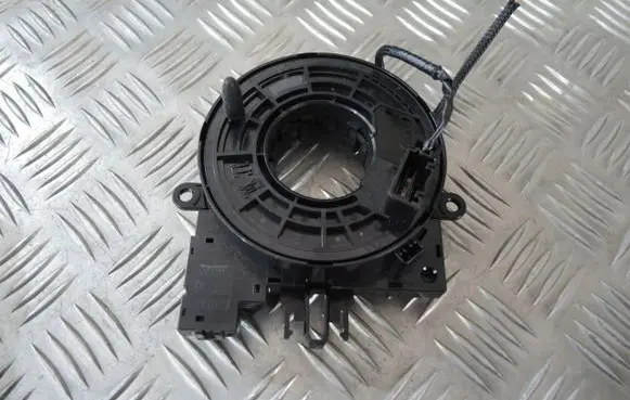 Renault Clio V Tailgate/trunk/boot open switch 25540638R