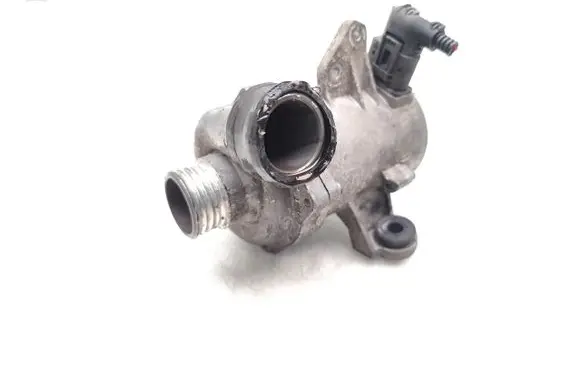 BMW 1 E81 E87 Water pump 7028532 702853