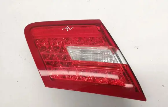 Mercedes-Benz E C207 W207 Tailgate rear/tail lights A2078200364