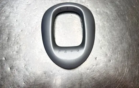 Volvo XC60 Gear shifter surround trim plastic ESW515