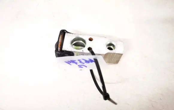 Air conditioning (A/C) expansion valve