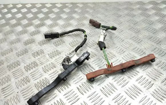 Land Rover Discovery 3 - LR3 Glow plug wires 4R8Q2A378 4R8Q12A378
