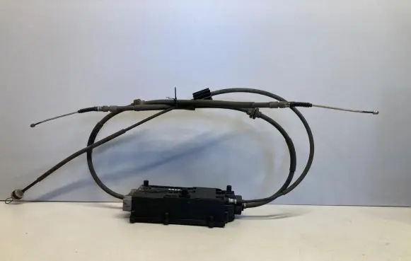 BMW X5 E70 Hand brake control module 6850289 136650