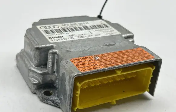 Audi A8 S8 D3 4E Airbag control unit/module 4E0910655E 0285010188