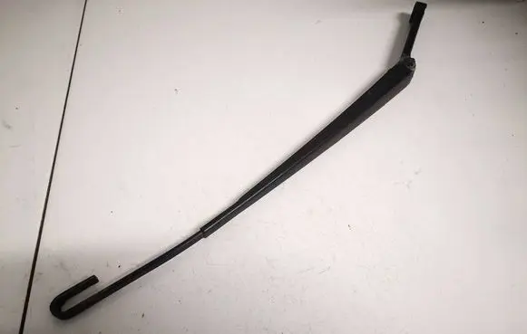 Front wiper blade arm