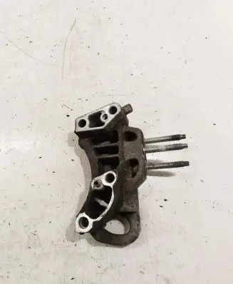 Ford Fiesta Engine mounting bracket
