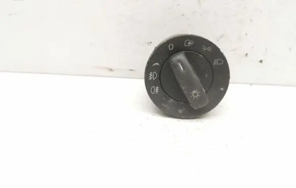 Volkswagen Golf V Light switch 1K0941431A
