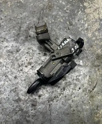 Toyota Corolla E120 E130 Ignition lock 45020024