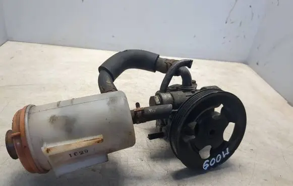 Suzuki Jimny Power steering pump