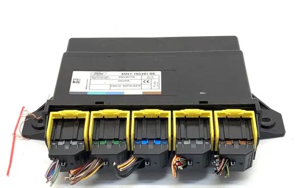 Ford Kuga I Central body control module 8M5T19G481BE