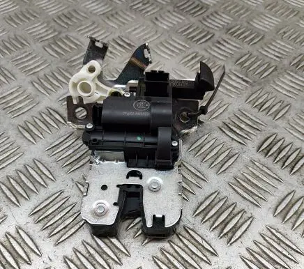Audi A3 8Y Tailgate/trunk/boot lock/catch/latch 8W9827505C