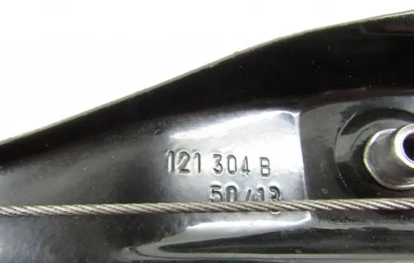 Skoda Praktik (5J8) Front window lifting mechanism without motor 121304B