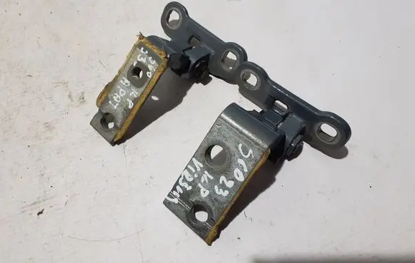 Volvo S60 Front door upper hinge 31662716