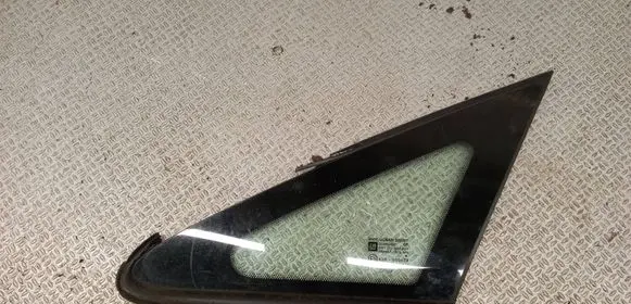 Opel Corsa D Front triangle window/glass 