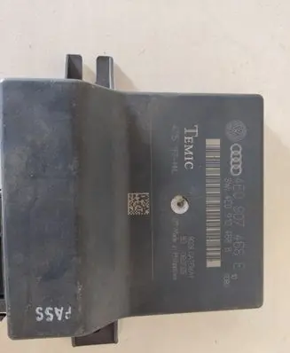 Audi A8 S8 D3 4E Gateway control module 4E0907468E
