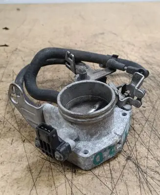 BMW 5 E34 Throttle valve 1748094