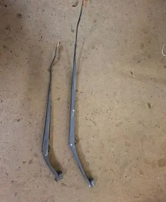 KIA Rio Front wiper blade arm 