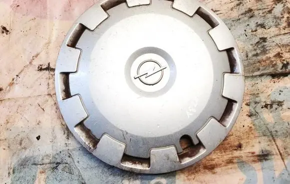 Seat Ibiza III (6L) R15 wheel hub/cap/trim 00461060860
