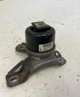 Land Rover Discovery Sport Engine mount bracket BJ326F012AB G3046001