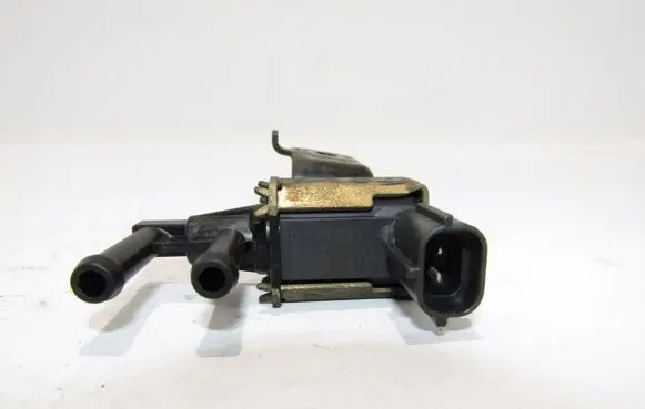 Toyota Avensis T220 Turbo solenoid valve K5T48290