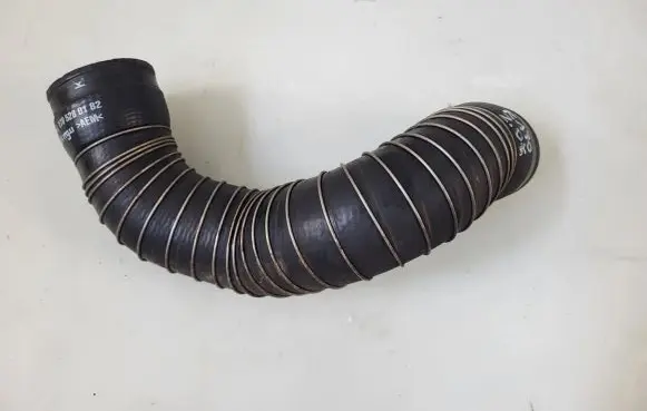 Mercedes-Benz SLK R170 Intercooler hose/pipe A1705280182