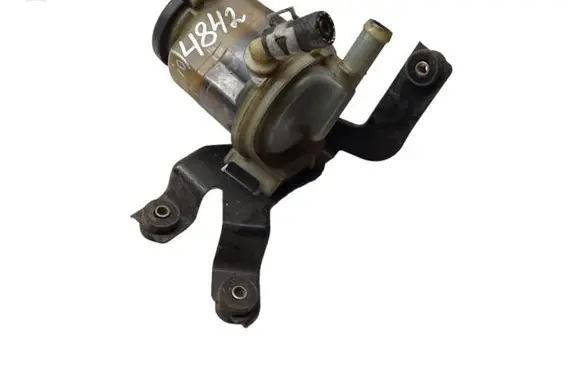 Power steering fluid tank/reservoir