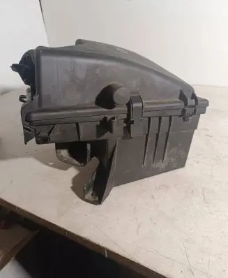 Volvo S80 Air filter box 9142730