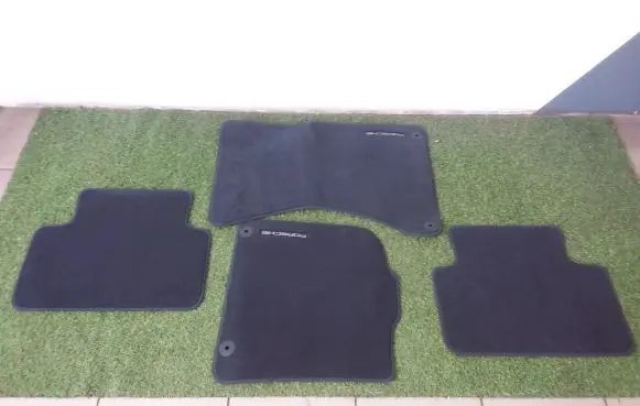 Porsche Macan (95B) Car floor mat set 95B864435D G167AAEEOS5