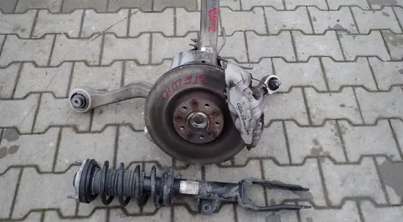 Alfa Romeo Stelvio Front wheel hub spindle knuckle AA10470