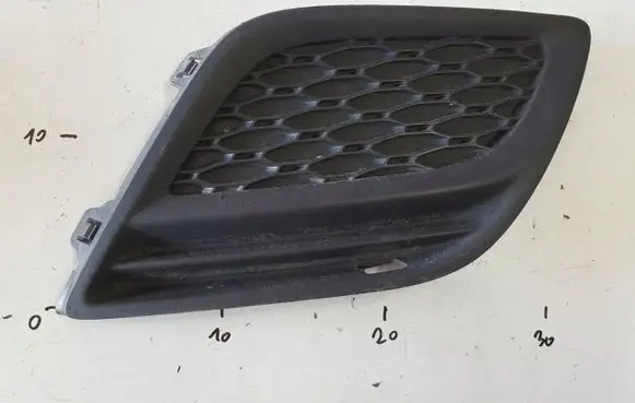 Front bumper lower grill