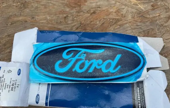 Ford Transit Custom II Manufacturer badge logo/emblem RU5A8B262NCA RU5Z8213C 2700942