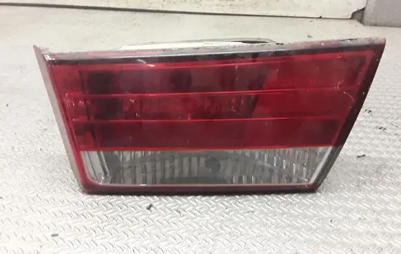 Hyundai Sonata Tailgate rear/tail lights
