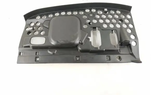 Mercedes-Benz R W251 Dashboard lower bottom trim panel 2516800239 A2516800239