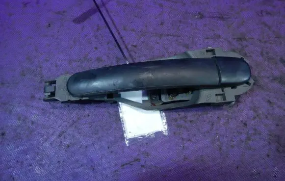 Volkswagen Fox Front door exterior handle 3B0837885